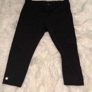 Athleta black cropped leggings size large